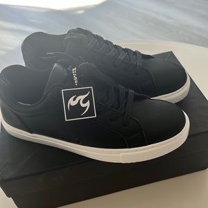 Mens shoes